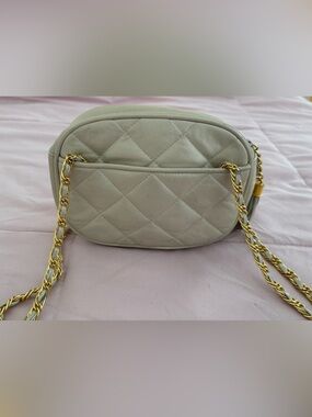 Jay Herbert vintage Quilted Crossbody Bag with Gold Chain Strap - Cream size 8x6